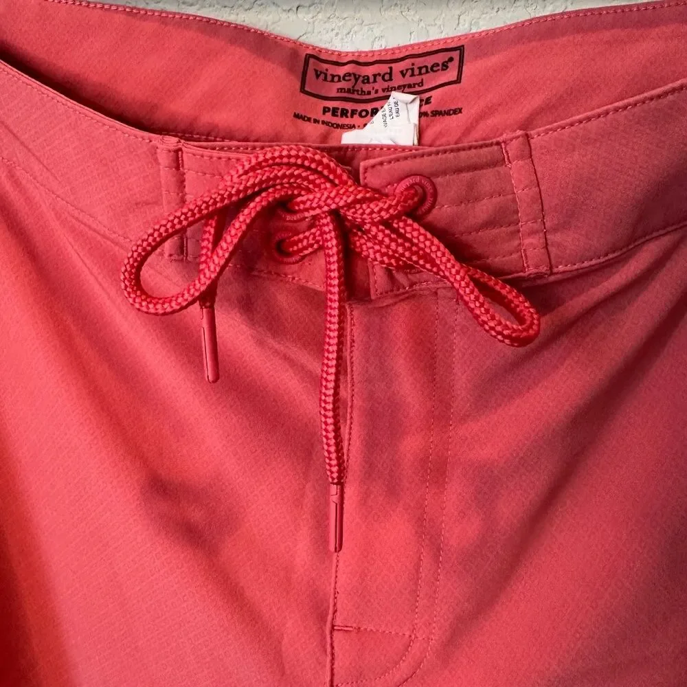 Men’s Vineyard Vines Performance Swimsuit Size 35